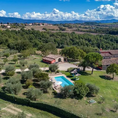 Le Logge 12, Emma * Τόντι