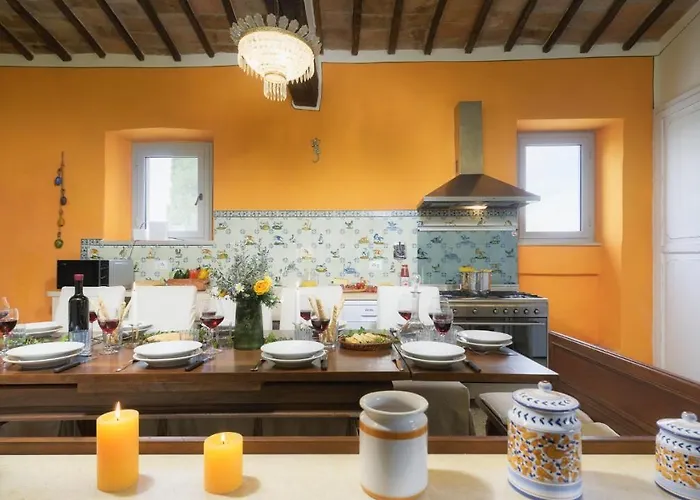 Le Logge 12, Emma * Todi