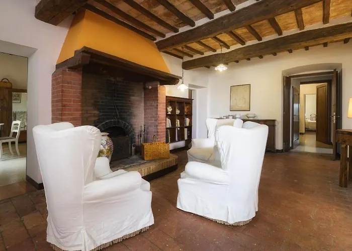 Le Logge 12, Emma Villa Todi